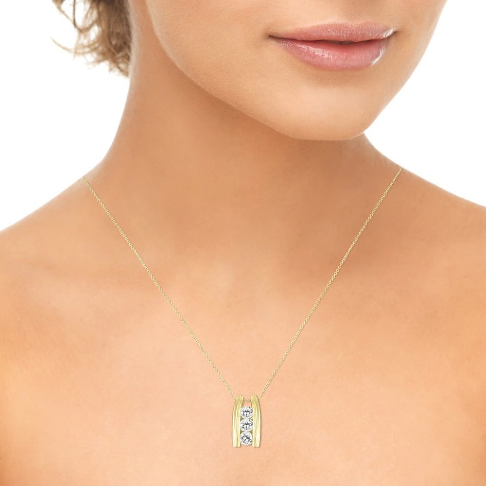 14K Yellow Gold 1Ct TDW Diamond Ladder 3-Stone Necklace